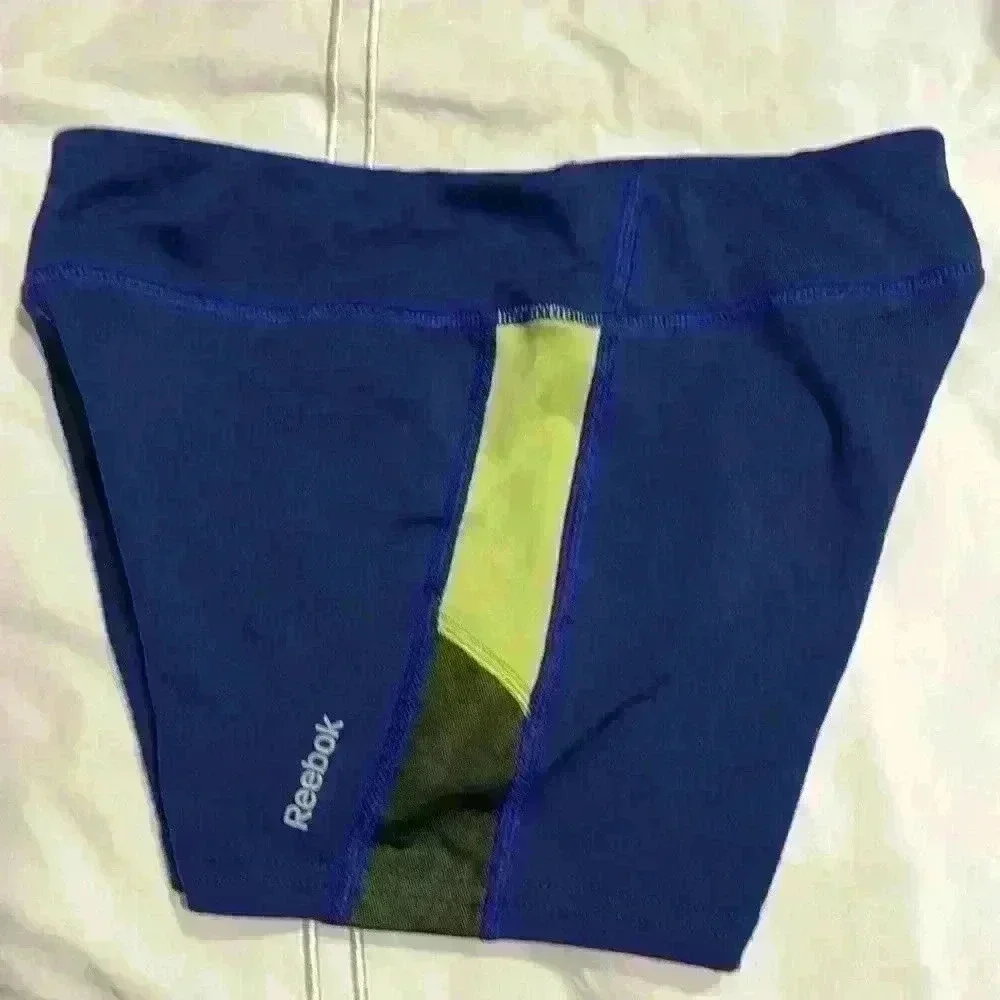 Reebok bike shorts kids size M (10-12)